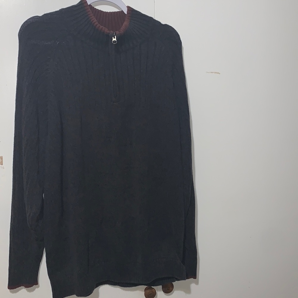 XL Columbia Sportswear co. Sweater